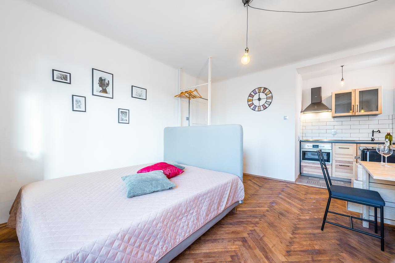 Bellagio Apartment B Prague Extérieur photo